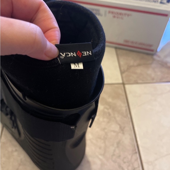 Inflatable walking boot - Picture 10 of 10